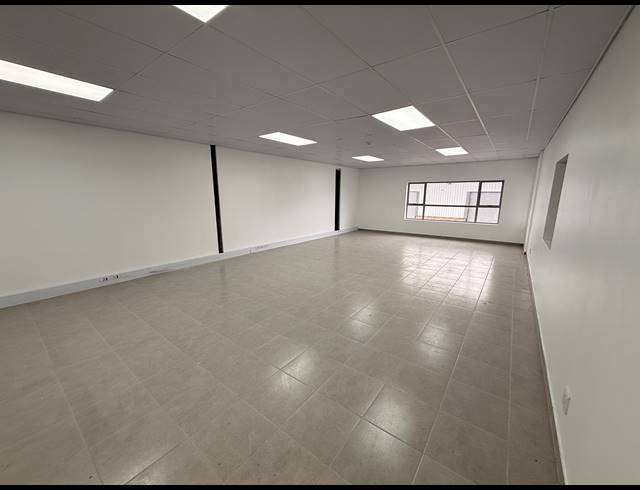 480M² WAREHOUSE FOR SALE IN FIRGROVE INDUSTRIAL ESTATE